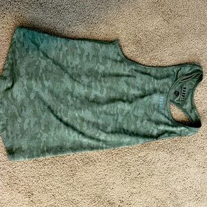 Nobull tank camo no longer available size Xs